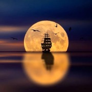 луна и корабль